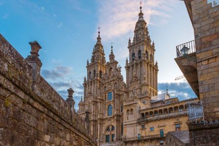 Santiago de Compostela: la ciudad final, cumbre del arte barroco y la fe Jacobea